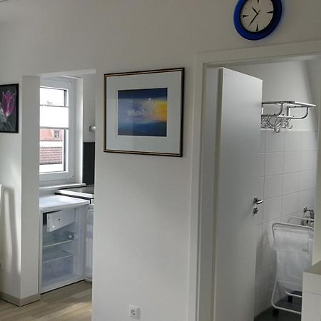 Muenchen Waldperlach Ruhig Und Sehr Schoene Wohnung Eksteriør billede